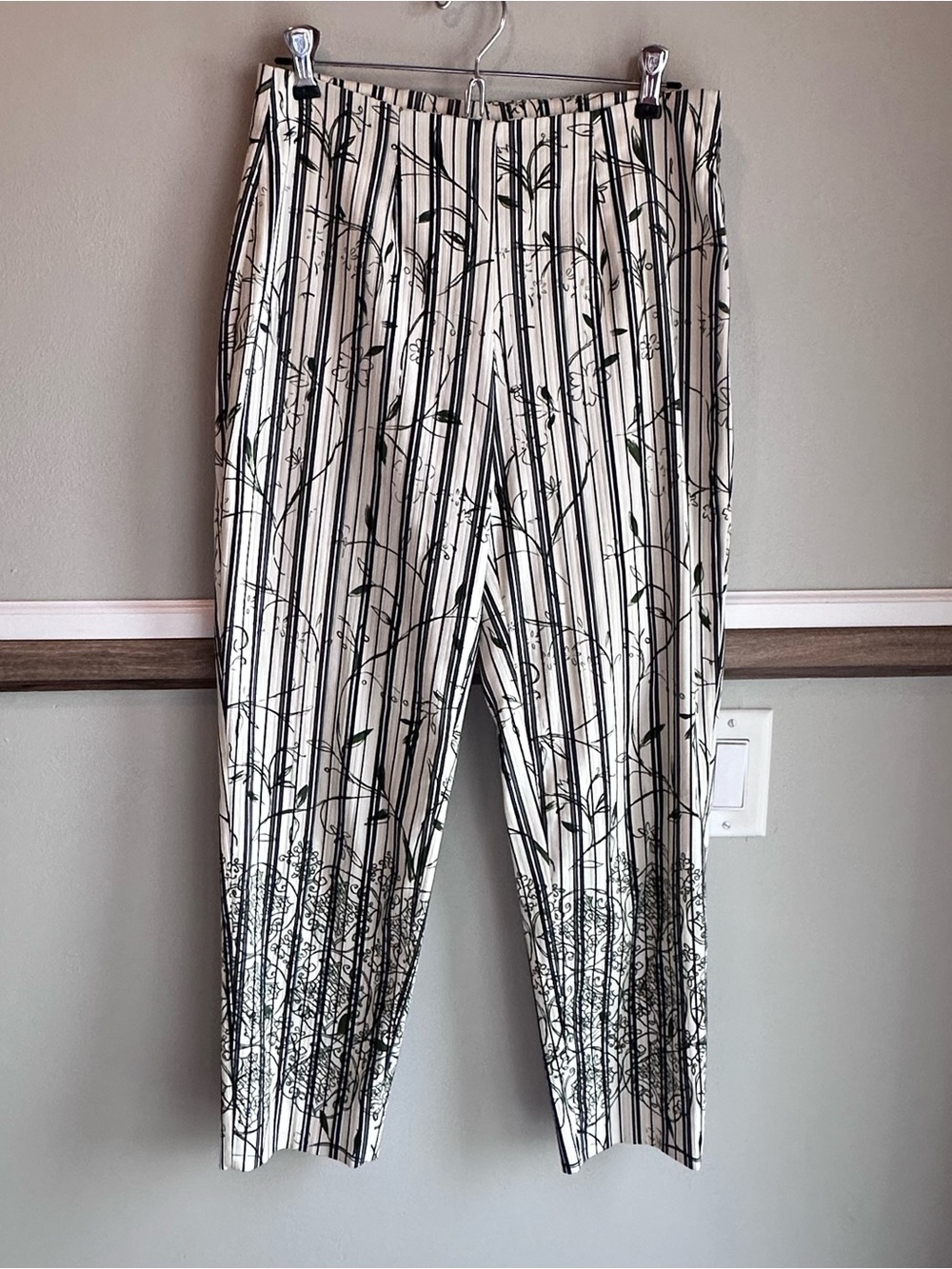 Piazza Sempione Cotton Cream Floral Crop Trousers Slit ankle